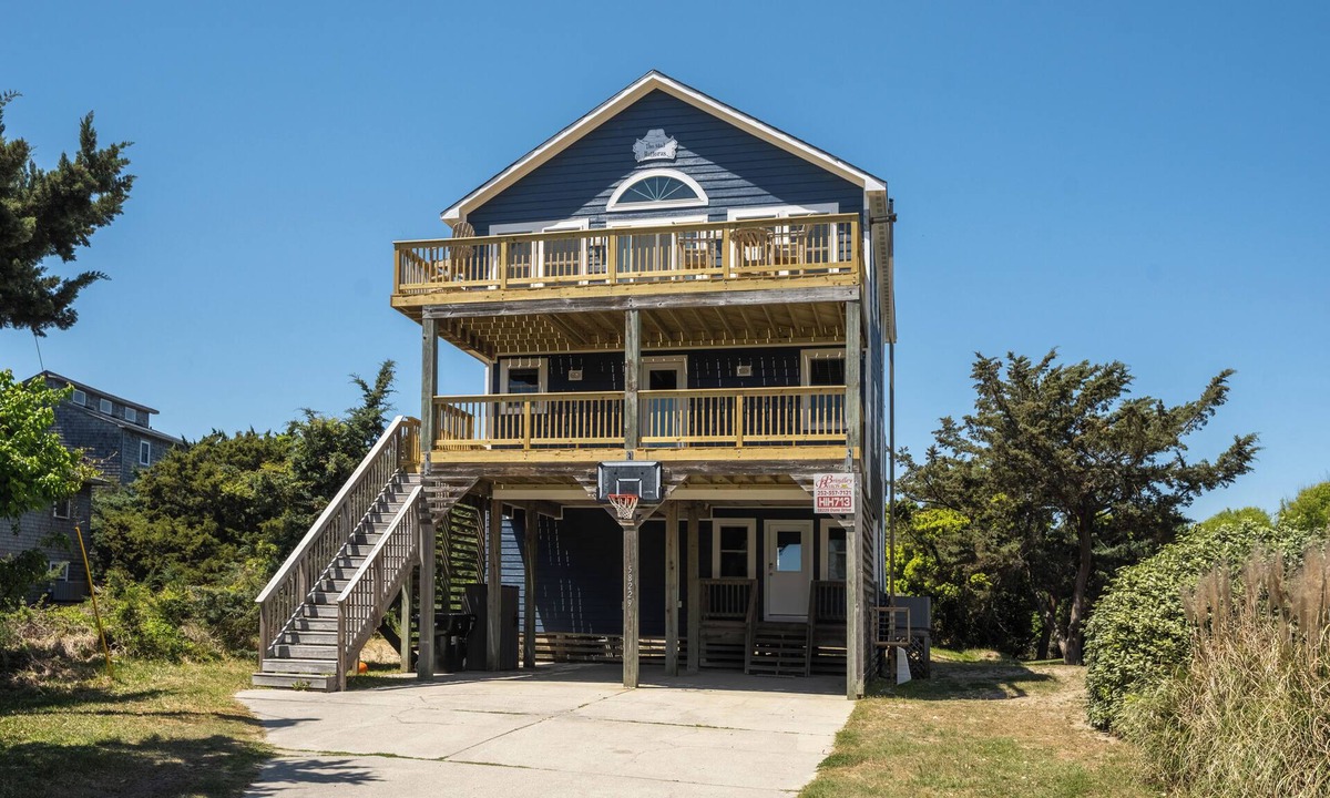 Hatteras House | Semi-Oceanfront, Private Pool, Hot Tub, Ocean Views, Arcade, Dog-Friendly