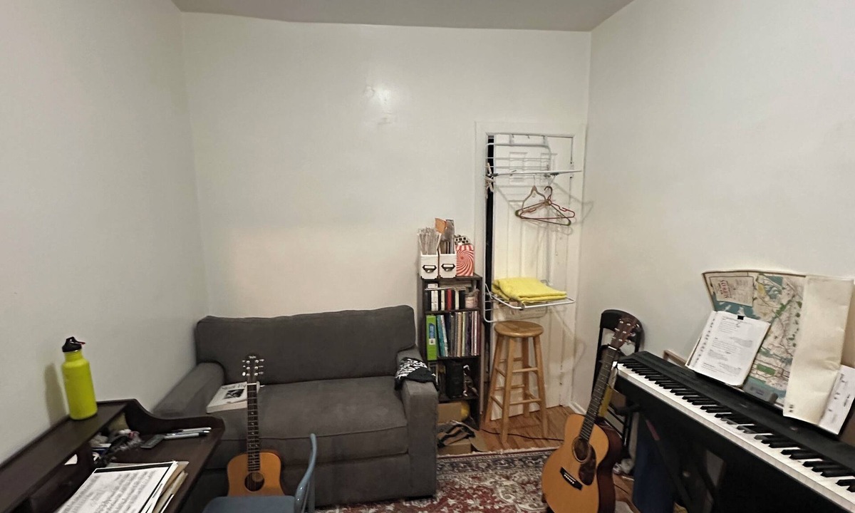 Red Hook Apartment | Semi-Private Sleeping Quarters in Red Hook, Brooklyn