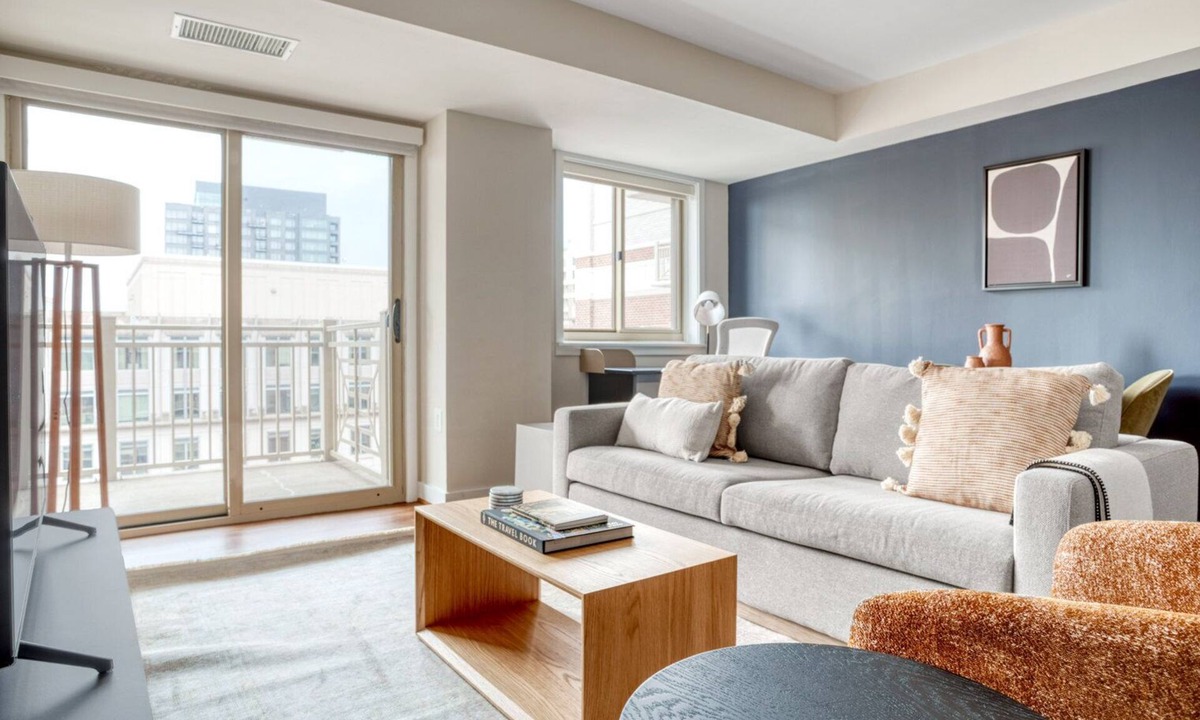 Ballston Apartment | Serene Ballston 1BR w/Concierge, W/D & Pool, near Metro, by Blueground