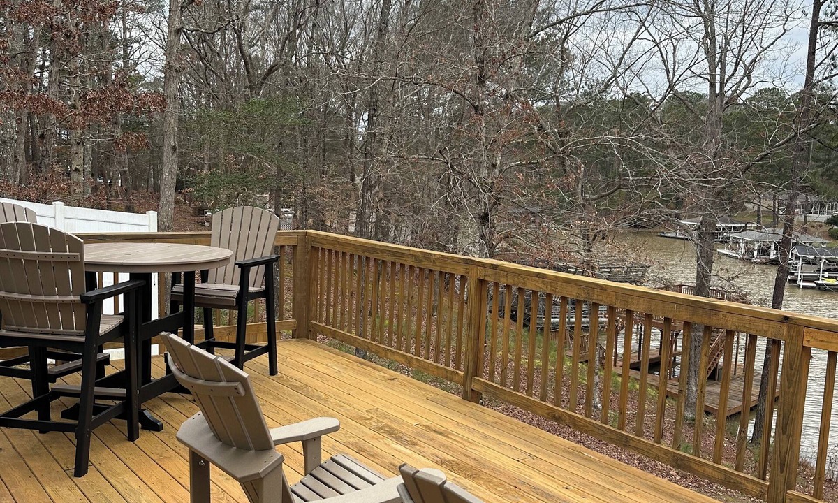 Henrico House | Serenity Cove:3 Bd 2Ba Lakehouse
