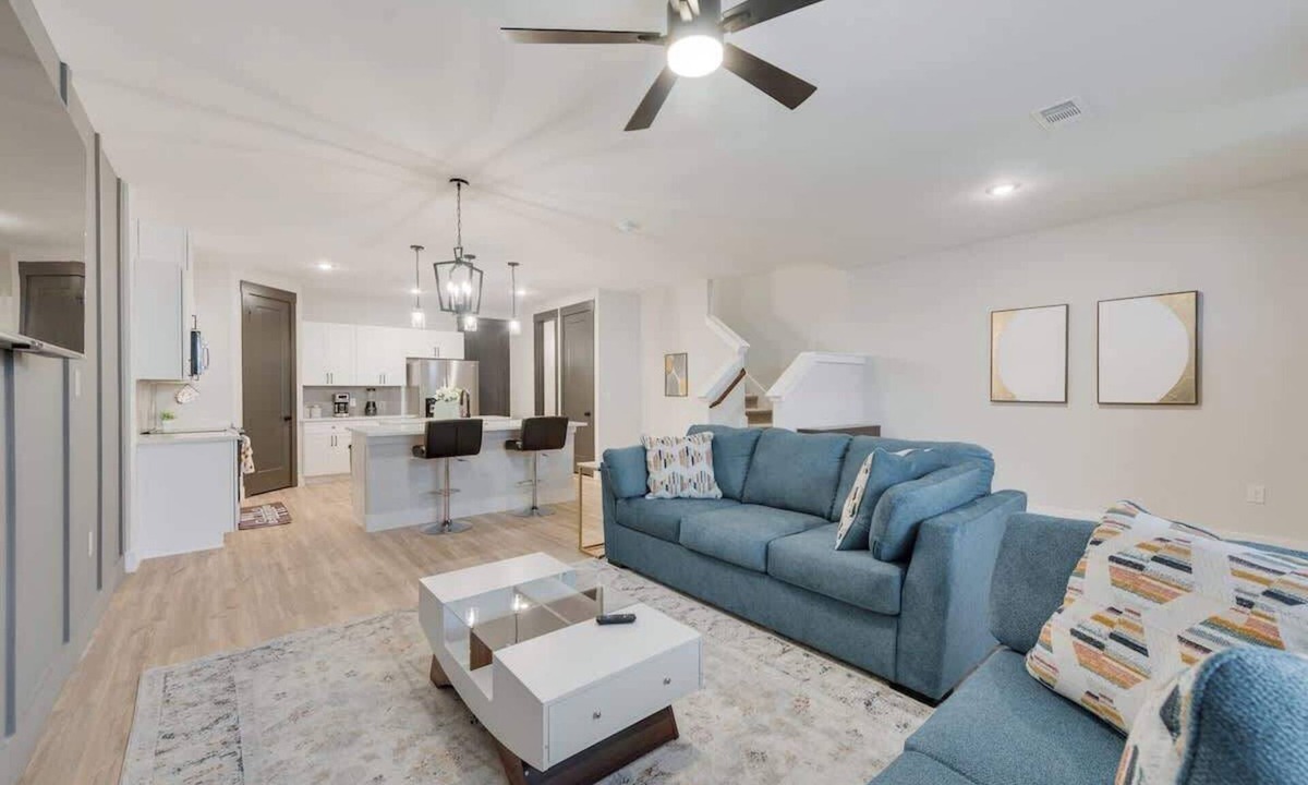 Princeton Condo | Serenity I, Luxurious get-away, Pool, WIFI