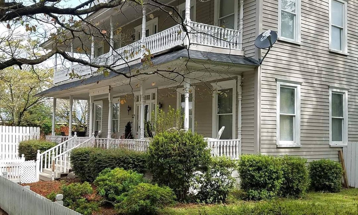 Cobbtown House | Serenity Inn a Place to relax and get refreshed