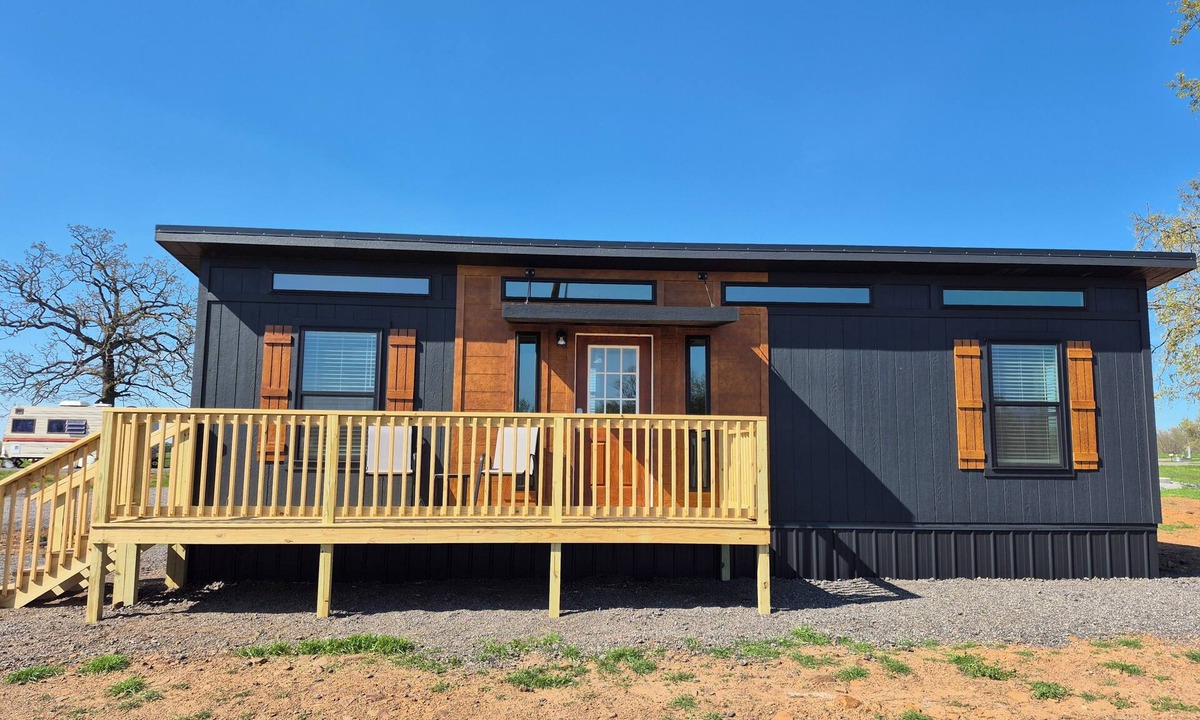 Chelsea Cabin | Shadow Ridge