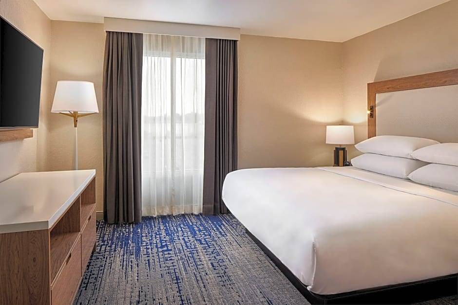 Sandston Hotel | Sheraton Richmond Airport Hotel