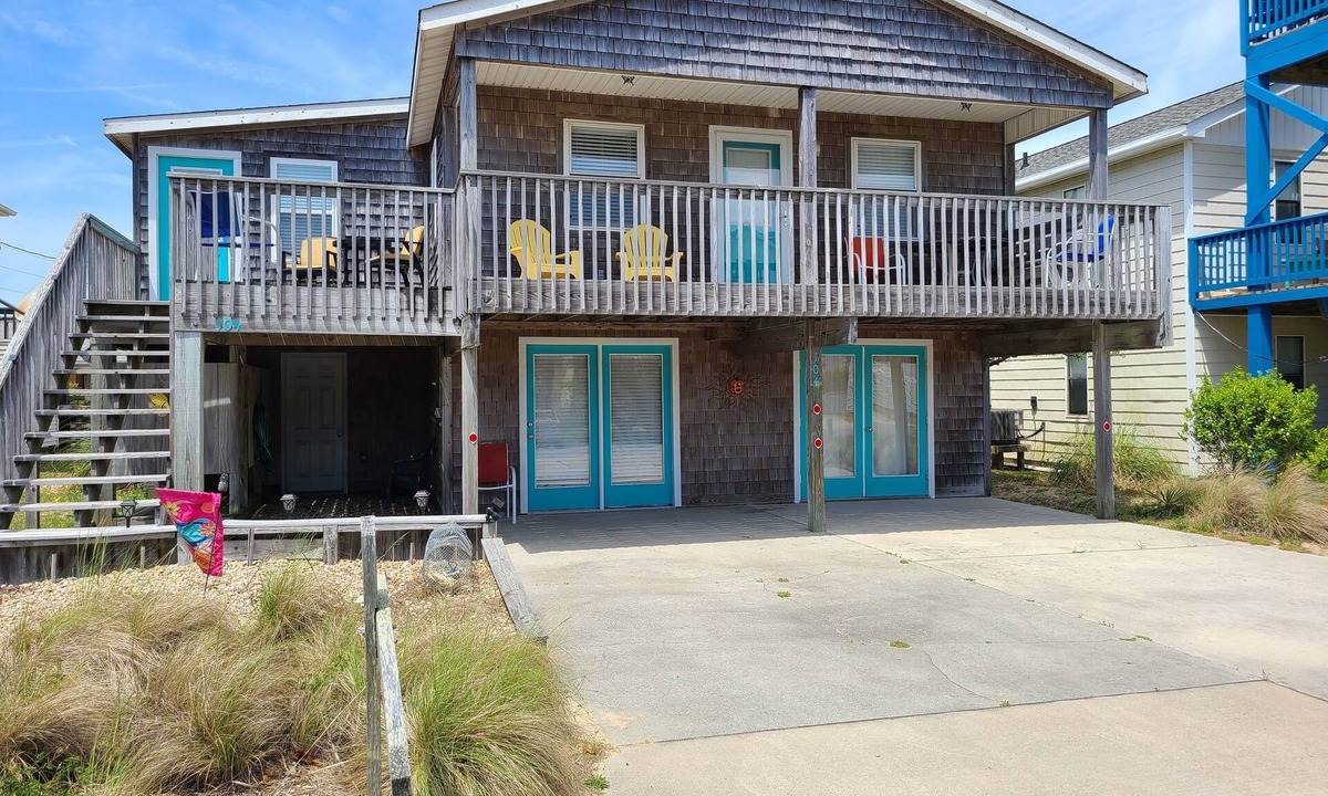 Kill Devil Hills Cottage | Shore Beats Work! (2040 Sq ft)