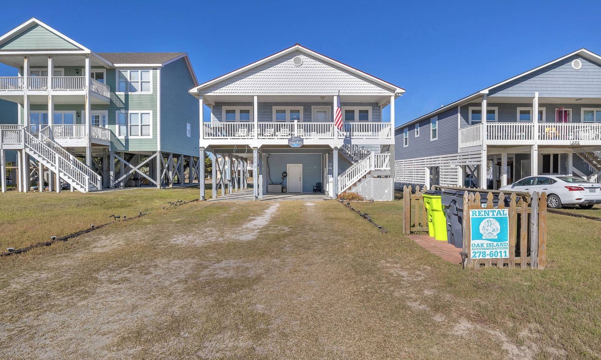 Long Beach House | Shore Beats Work: Beachy, Dog-friendly, Ocean View Home