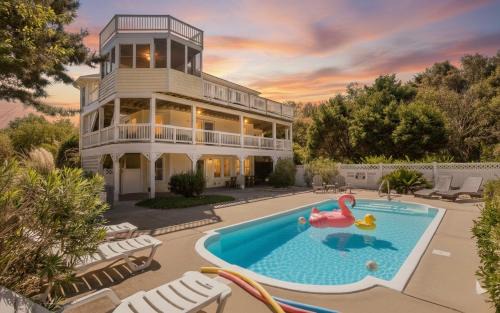 Sea Scape House | Show Boat - Kitty Hawk MP 2.5, Pool, Hot Tub, Rec Room, Pool Table, Golf Course Views