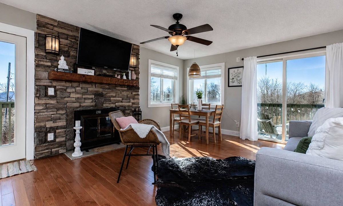 Banner Elk Condo | Ski Condo with Resort Indoor Pool