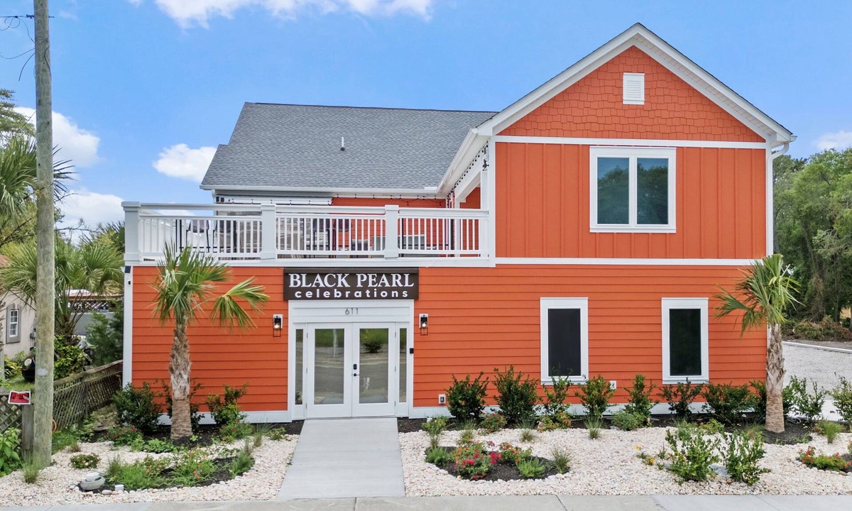 Atlantic Beach House | Sleeps 16 + Pool + Spa + Rooftop + Walk to Beach