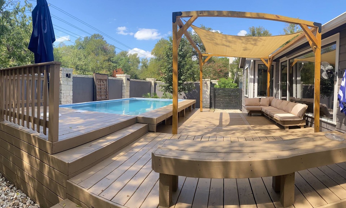 Tarrytown House | Sleeps 20, Pool & hot tub, dtown ATX, 2 houses next door to each other!