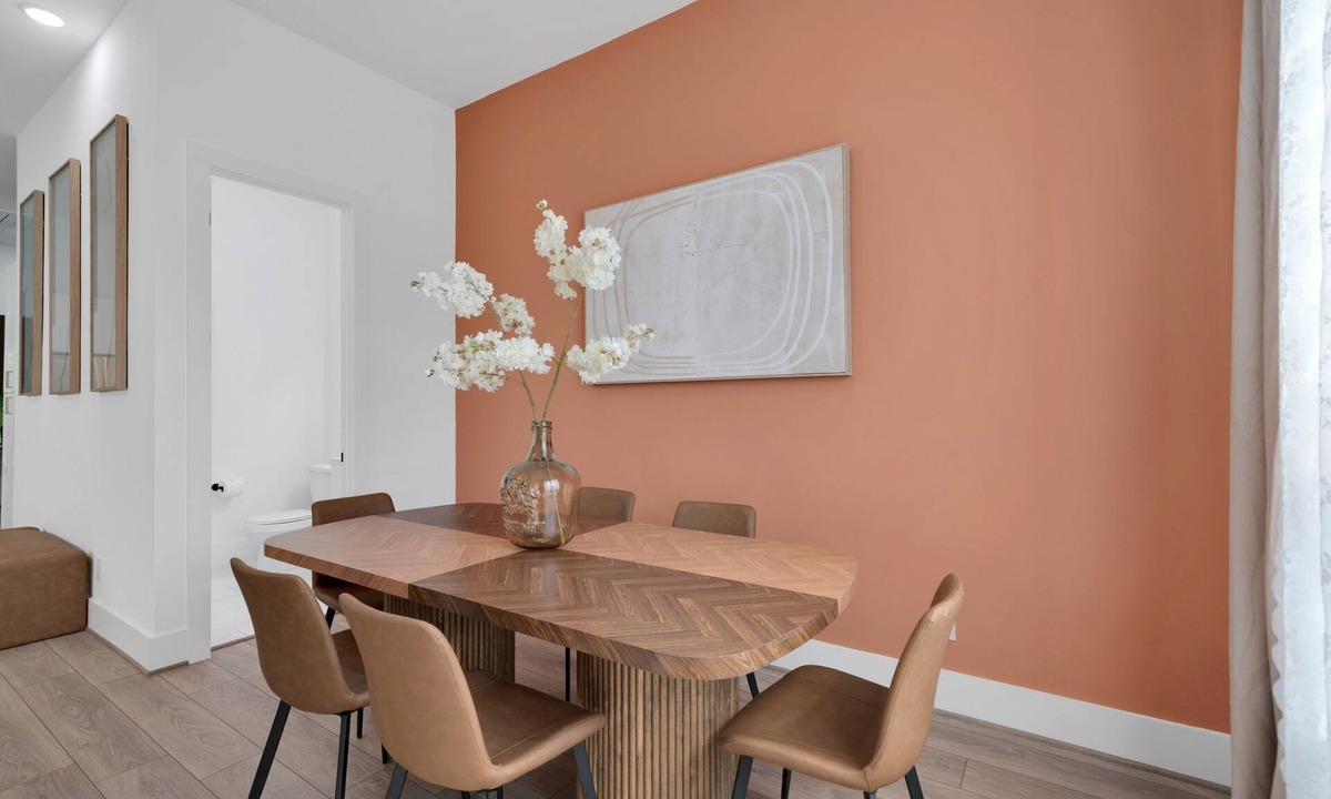 Foster Place House | Smart Spacious 3BR/2.5BA near NRG & TMC, Fast WiFi + Workspace + Sleeps 8