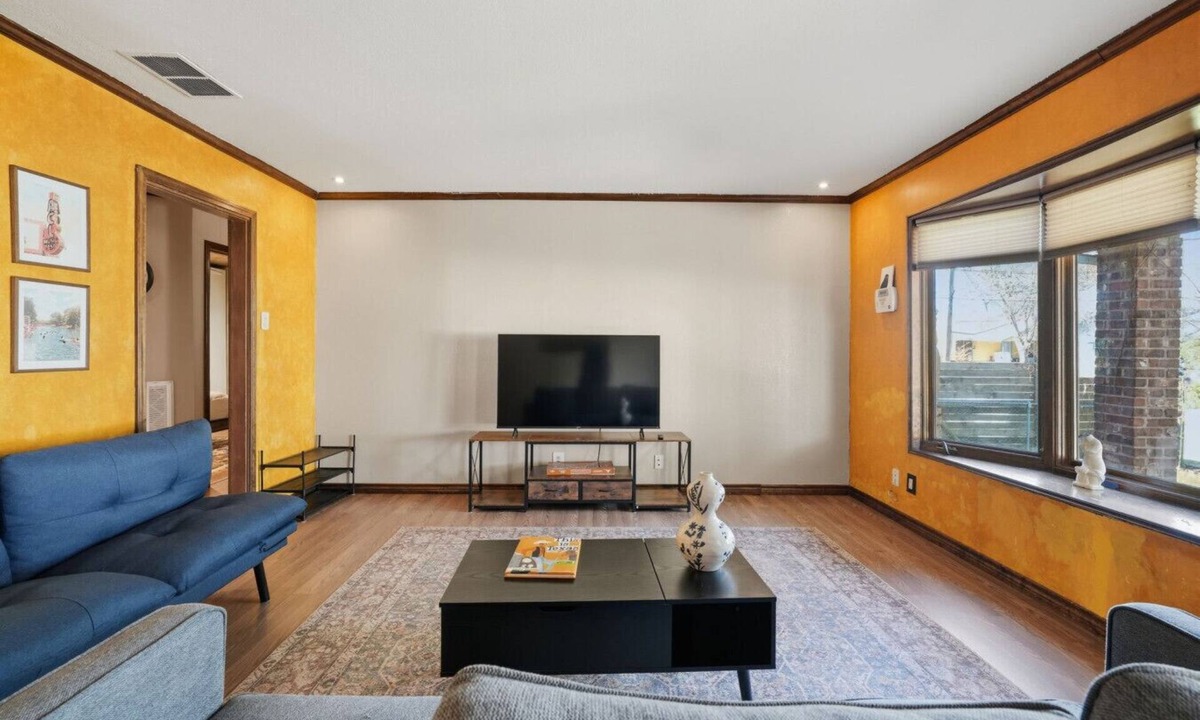 Dawson House | SoCo 4BR | 1 Block to South Congress Ave