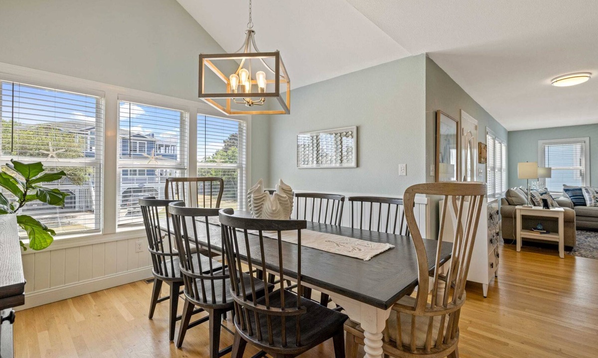 Colington House | Sojourn | Country Club Access | 5 BR | Sleeps 12