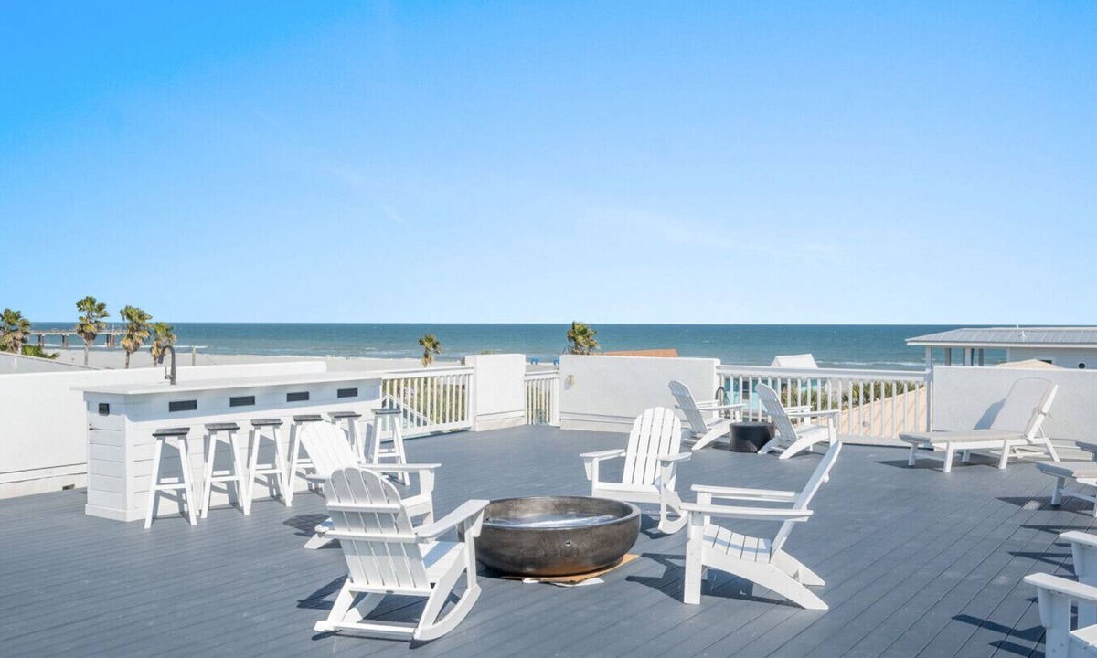 St. Augustine Beach House | Sol Mate-Elevator,Beach,Firepit rooftop,Arcade
