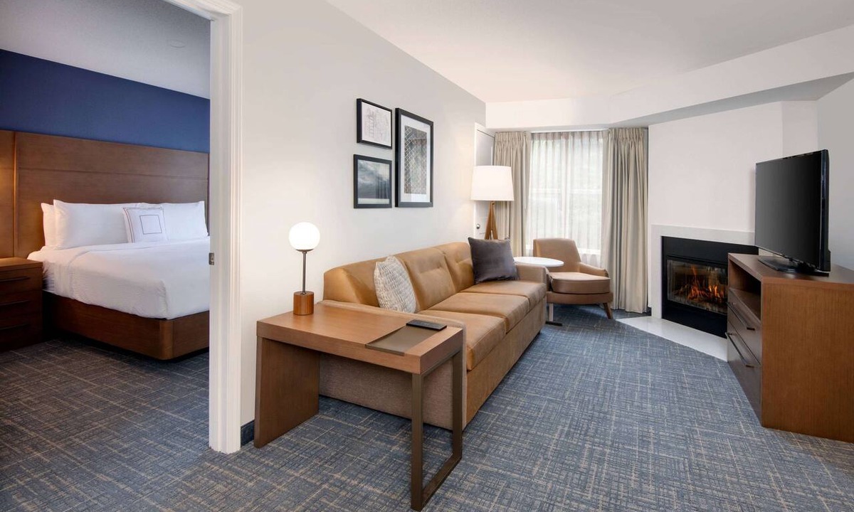 Alpharetta Hotel | Sonesta ES Suites Atlanta Alpharetta North Point Mall