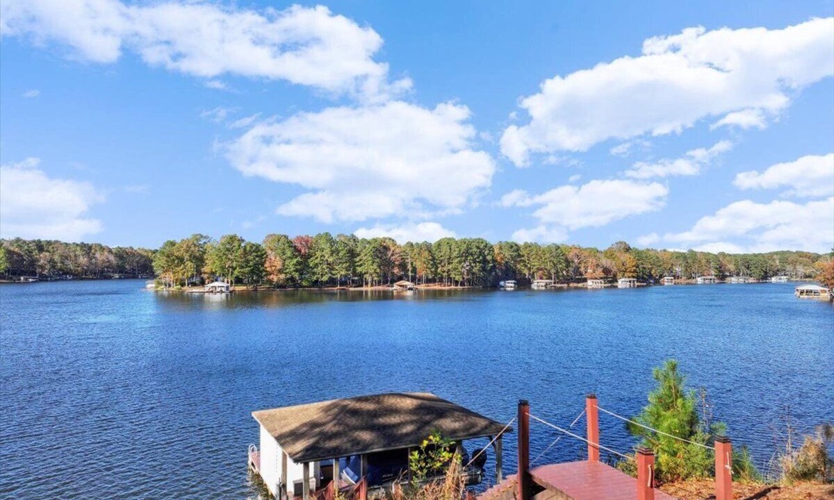 North Shore Acres House | Songbird Haven | Excellent Location | Deep Water | Pet-Friendly
