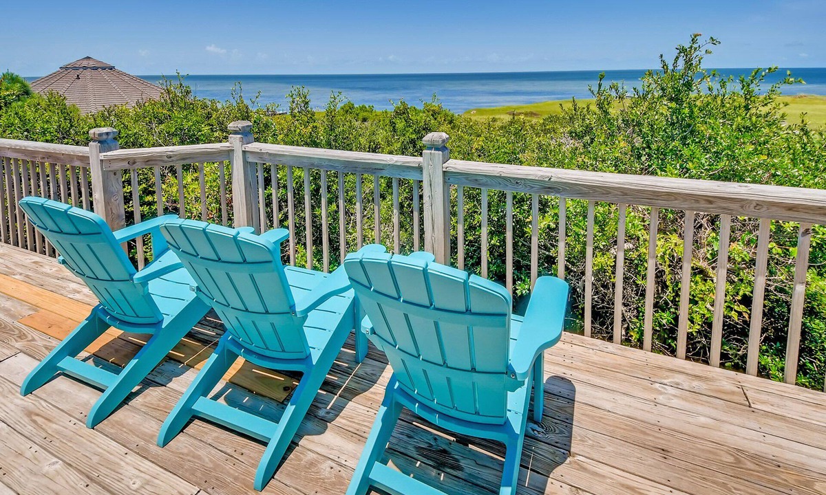 Buxton House | Soundfront Dog Friendly Home w/Hot Tub, Game Room, and Buxton Sunsets