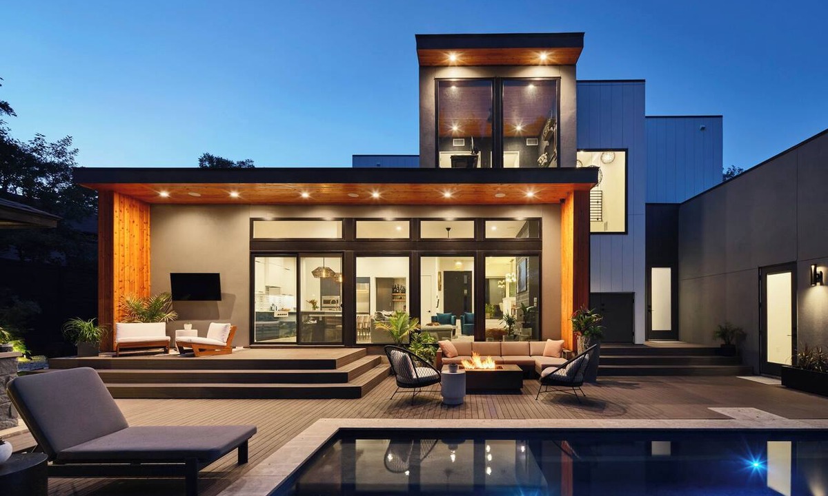 Barton Hills House | South Austin Retreat Pool + Fire Pit Near South Congress | Oaklane Zen