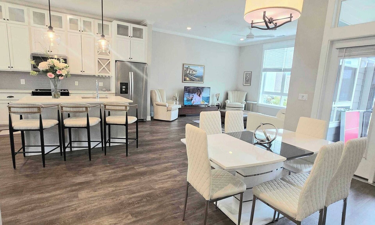 Pineville Condo | Spacious 2‑BR Townhouse — Pool, Gym & Grills | Prime Ballantyne Location