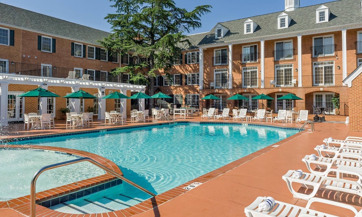 Williamsburg Resort | Spacious 2BR - Minutes to Colonial Williamsburg & Busch Gardens - Resort Pool