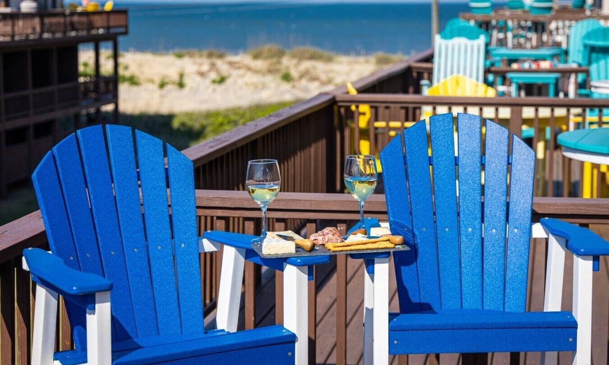 Kitty Hawk Villa | Spacious 3BR Beach Getaway | Steps to Sand | Pool, Bikes & More