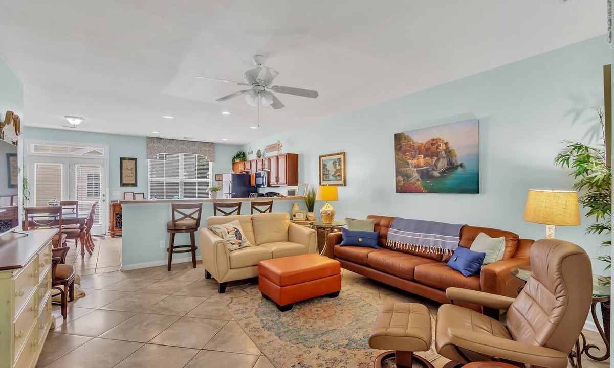 Bluffton Condo | ✨ Spacious 3BR Retreat Minutes from Old Town Bluffton – Walk, Bike, or Drive! ✨