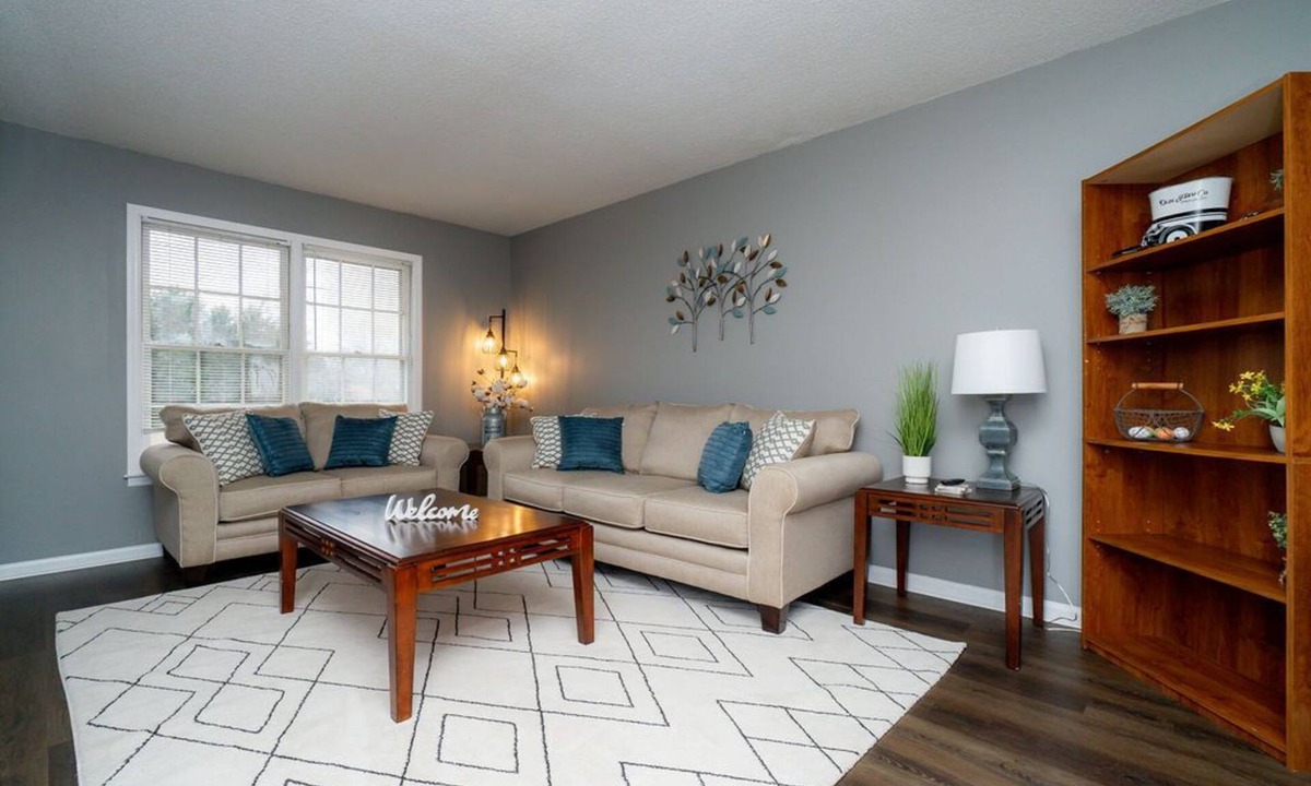 Warner Robins House | Spacious 4-Bedroom Retreat & Pet-Friendly Fenced Yard!