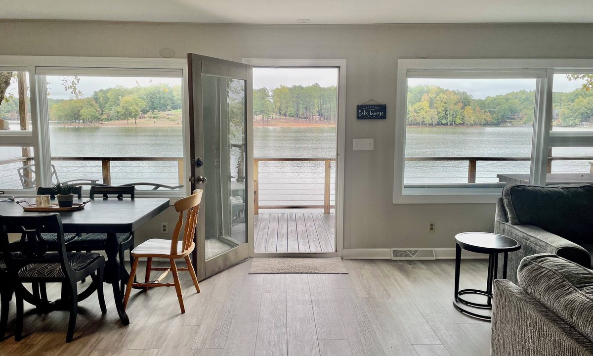 Southmont House | Spacious 4-bedroom house on High Rock Lake with amazing views!