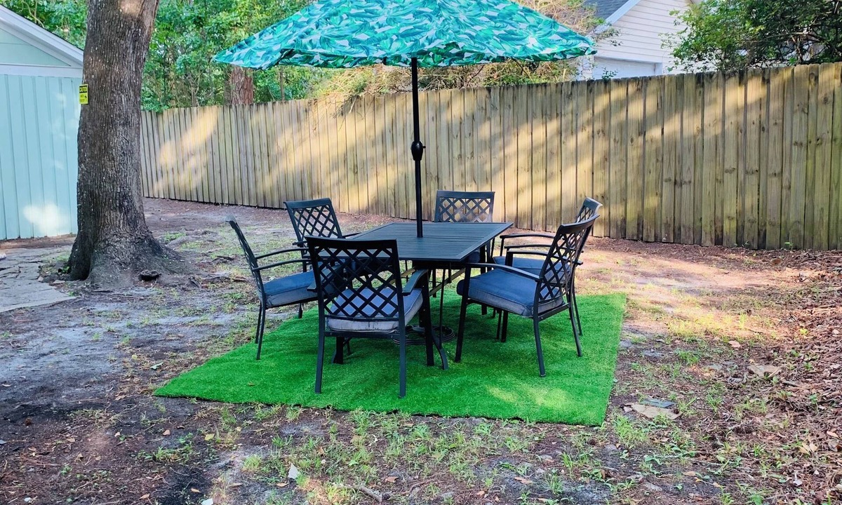 Conway House | Spacious 5-bedroom house with AC and WiFi in charming Conway