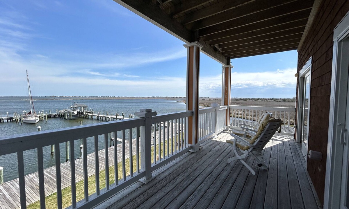Manteo Condo | Spacious Condo on the Water!