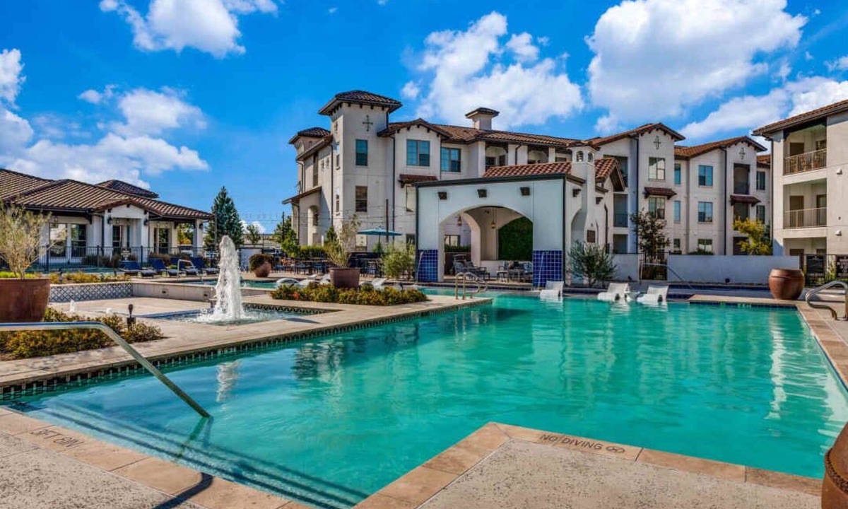 Wells Branch Apartment | Spacious CozySuites on I-35 w/pool and parking #01