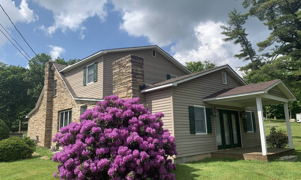 McHenry House | Spacious Deep Creek Lake Retreat Near Wisp and Pet-Friendly