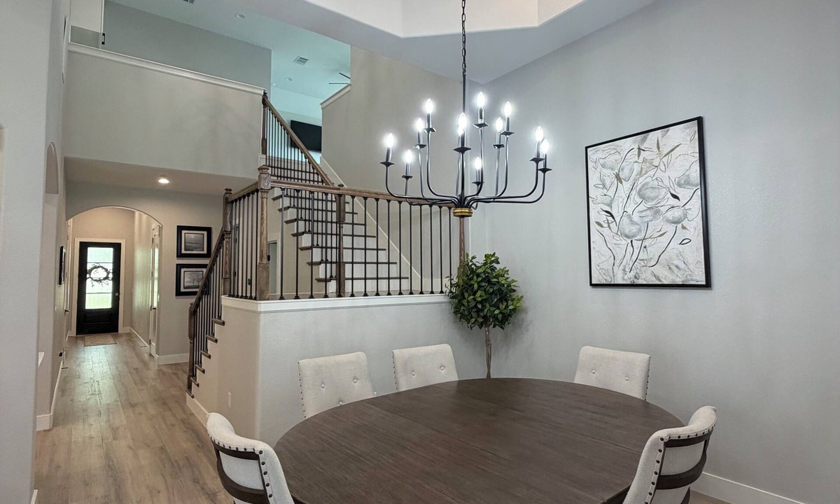 Kyle House | Spacious luxurious 4-bedroom 4-full bathroom house easy access to IH-35