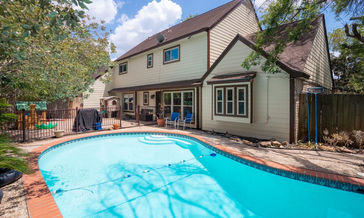 Barker House | Spacious & Quiet 5 beds, 3.5 bathroom home away from home in Katy, Texas