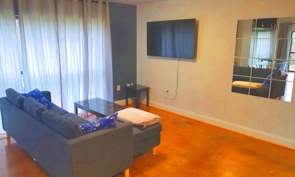 Fourth Ward Apartment | Spacious studio of Downtown Charlotte