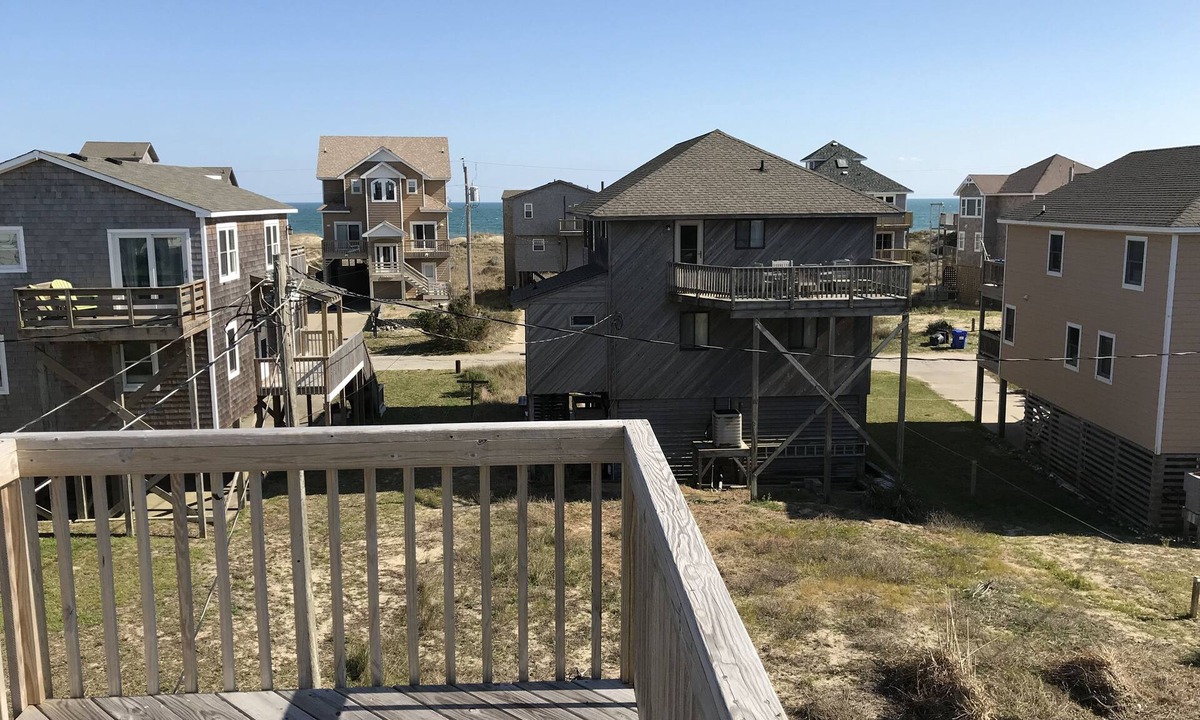 Frisco House | Spectacular Sound & Ocean Views, OBX 3BR2BA House, sleeps 8, dog friendly