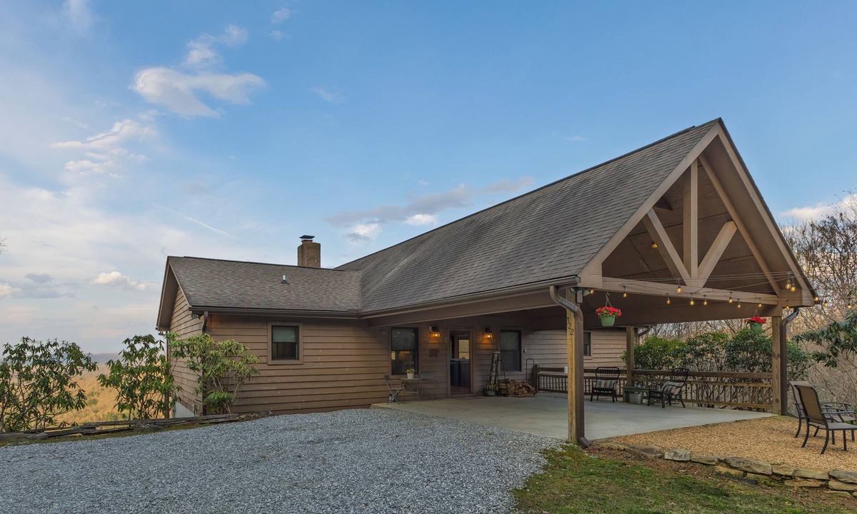 Brevard House | Spectacular view, cozy, peaceful, fireplace and private!