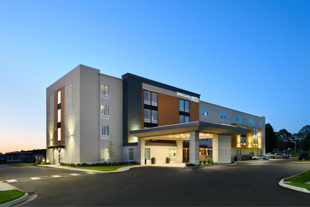 Dothan Hotel | SpringHill Suites by Marriott Dothan