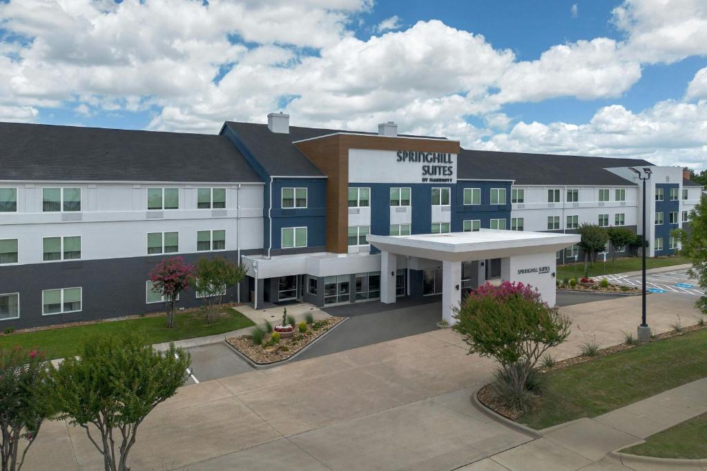 North Arlington Hotel | SpringHill Suites Dallas Arlington North
