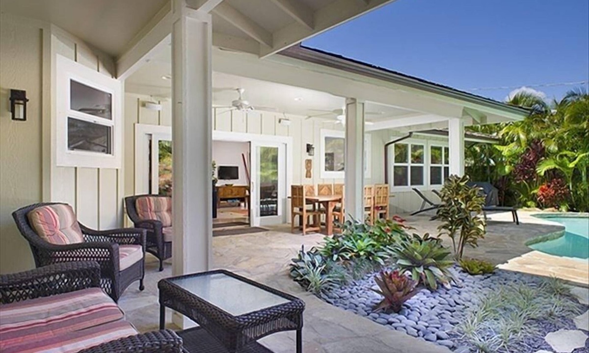 Lanikai House | Steps to Beach-Heated Pool-AC-Gated Community-Minimum Stay 7 Nights-CONTACT HOST