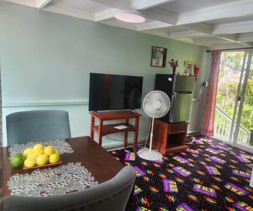 Keaau Apartment | Studio