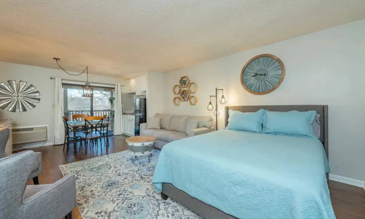 Lake Lure Villa | Studio Villa in Lake Lure with Rumbling Bald Resort Amenities