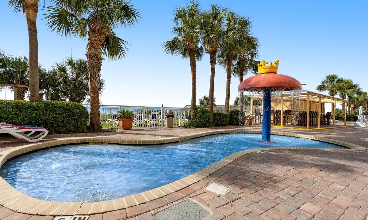 Myrtle Beach Condo | Stunning 14th-floor oceanfront condo with beach views, hot tubs & pools