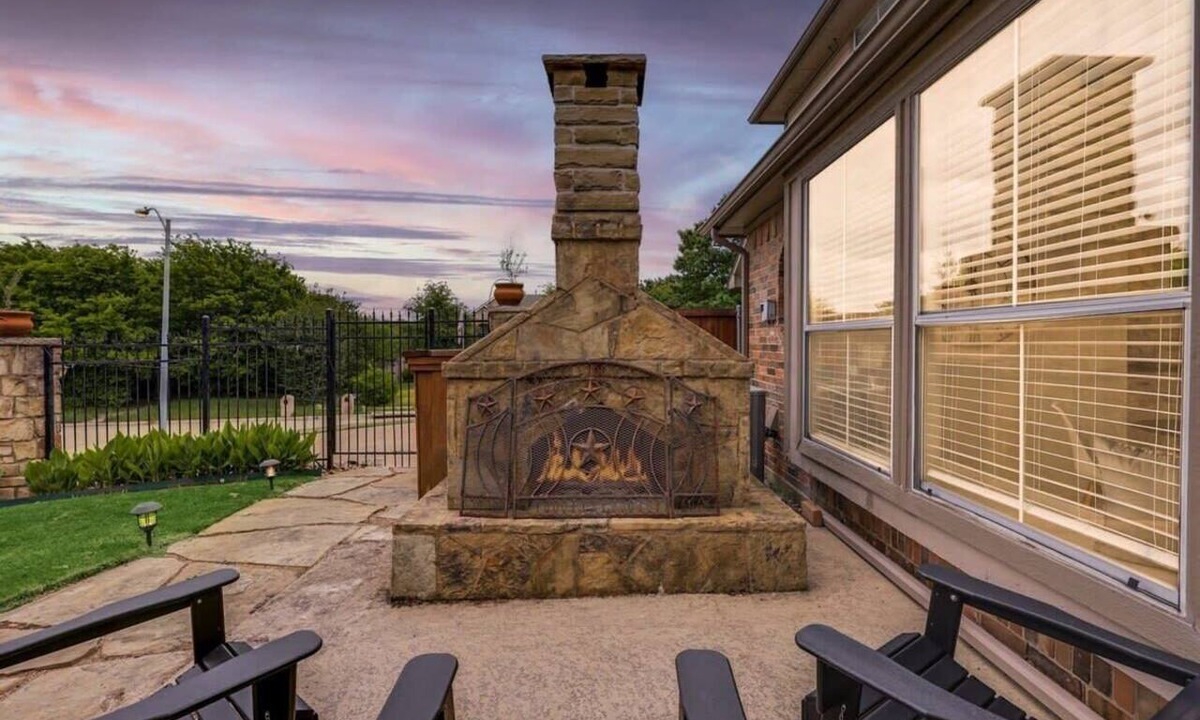 Rowlett House | Stunning 6BR, Pool - Great for Big Groups