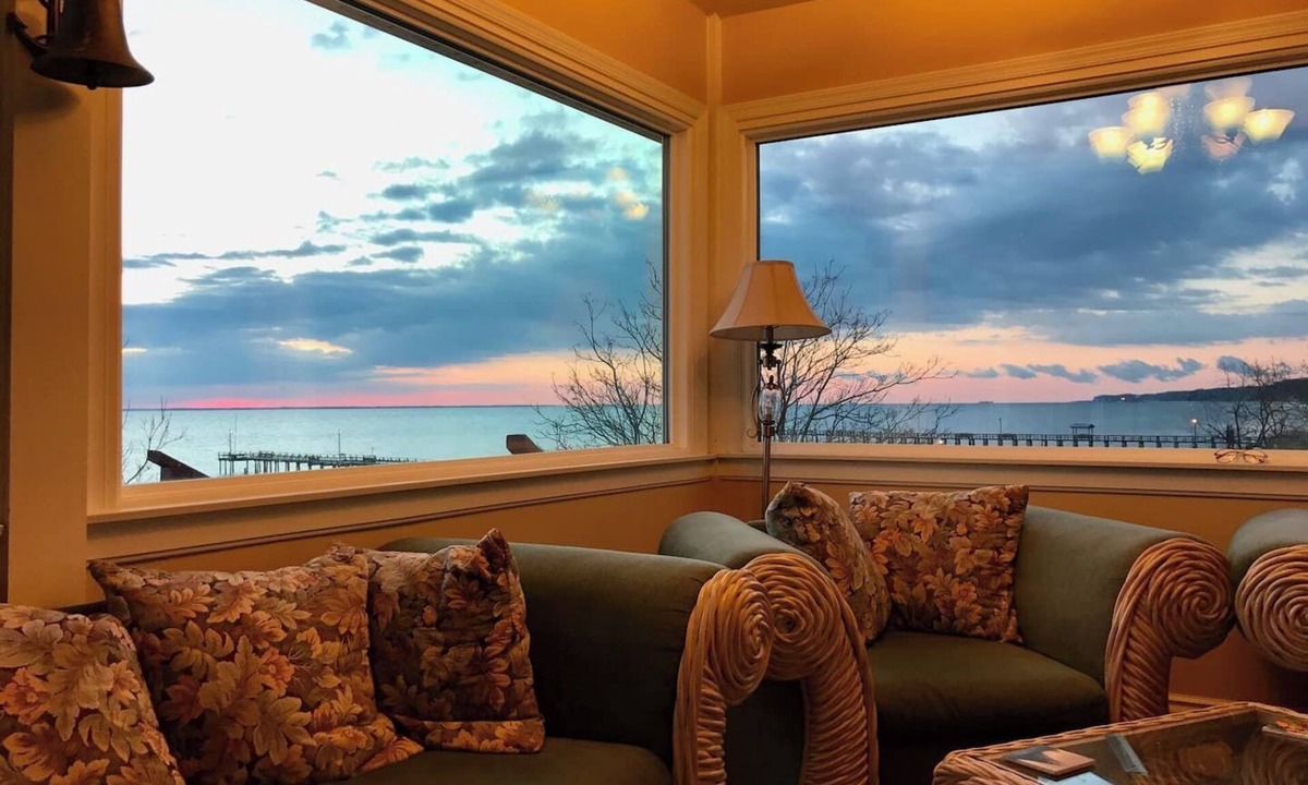 Port Republic House | Stunning Chesapeake views from almost ever room, private 15 home community beach, fossils, 450 pier,crabbing,fishing