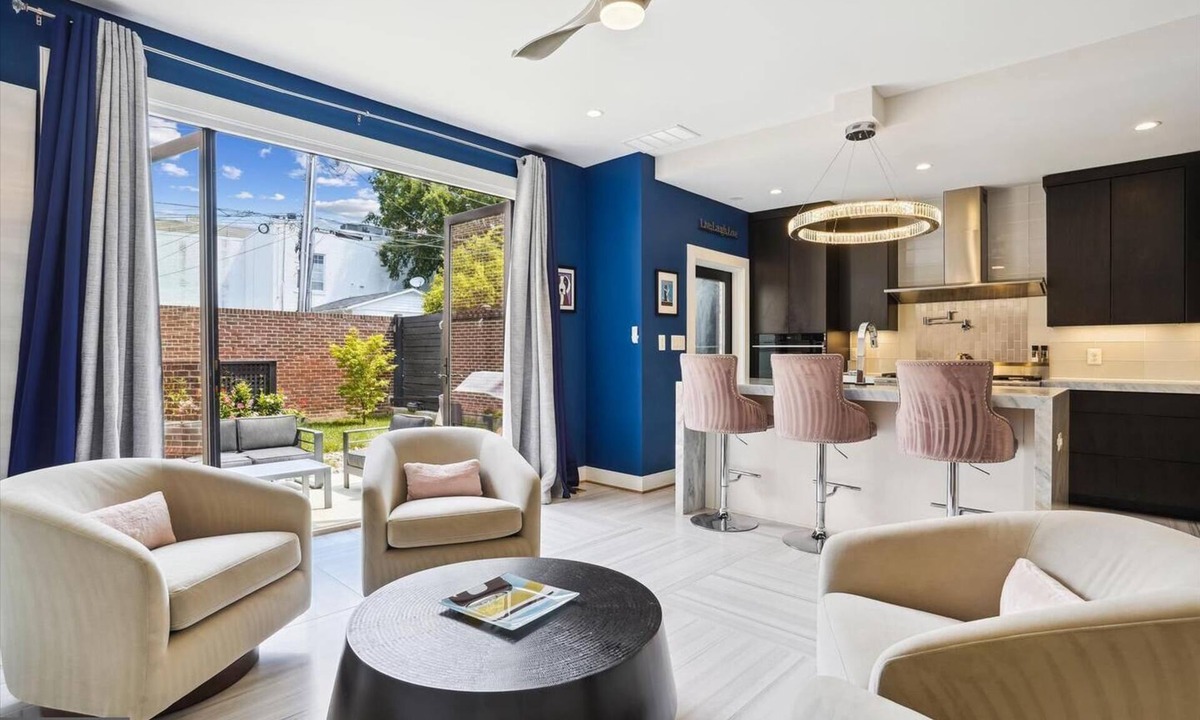 Old Town Alexandria House | Stunning Luxury Townhome in Old Town Alexandria – Walk to Shops, Dining & Metro!