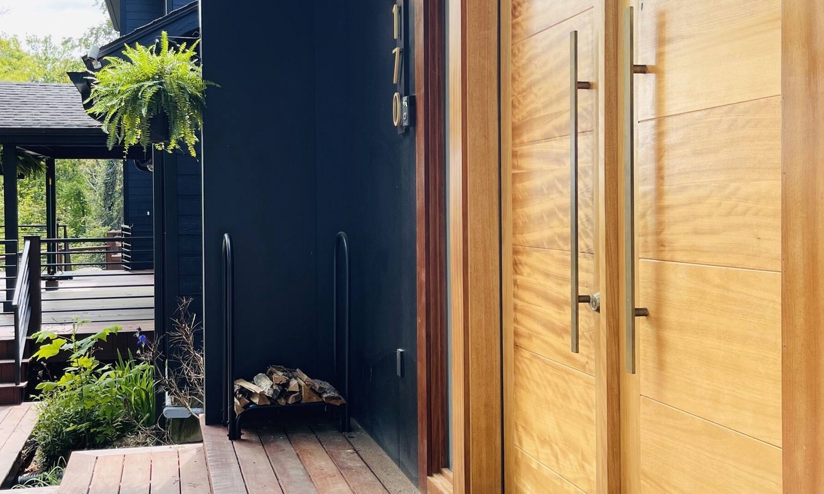 Kenilworth Cottage | Stunning Modern Mountain Cottage with Incredible Views – 5 Mins to Downtown