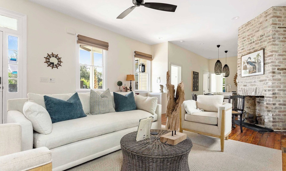 Downtown Charleston House | Stylish 3BR Downtown Escape - Steps to KING ST!