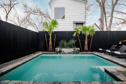 East MLK House | Stylish Home near Downtown Heated Pool