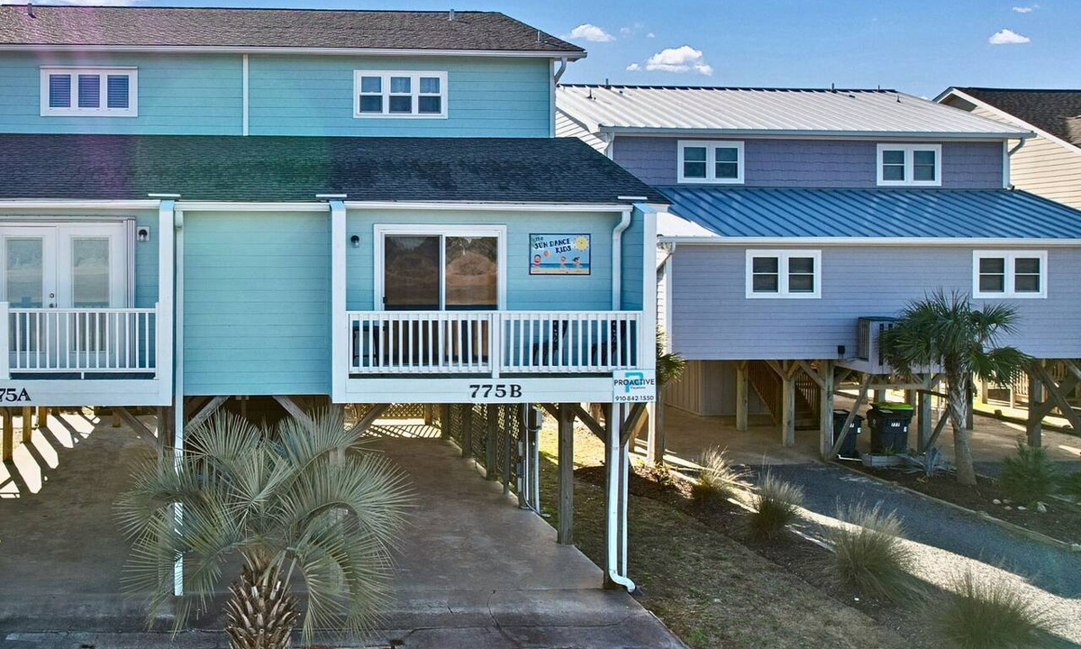 Holden Beach Condo | "Sundance Kids" - Oceanfront Duplex, 3 Bedrooms/3 Bathrooms